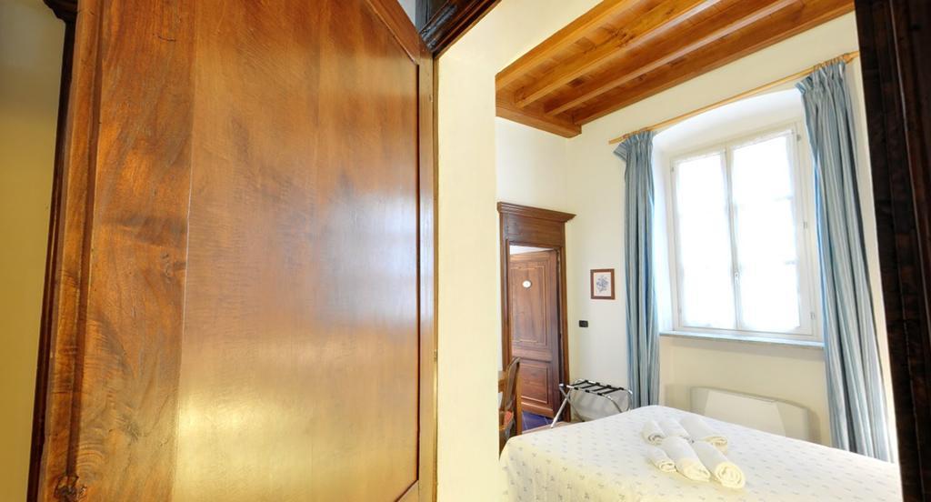 Bed and Breakfast Domus Aurea Салуццо Экстерьер фото